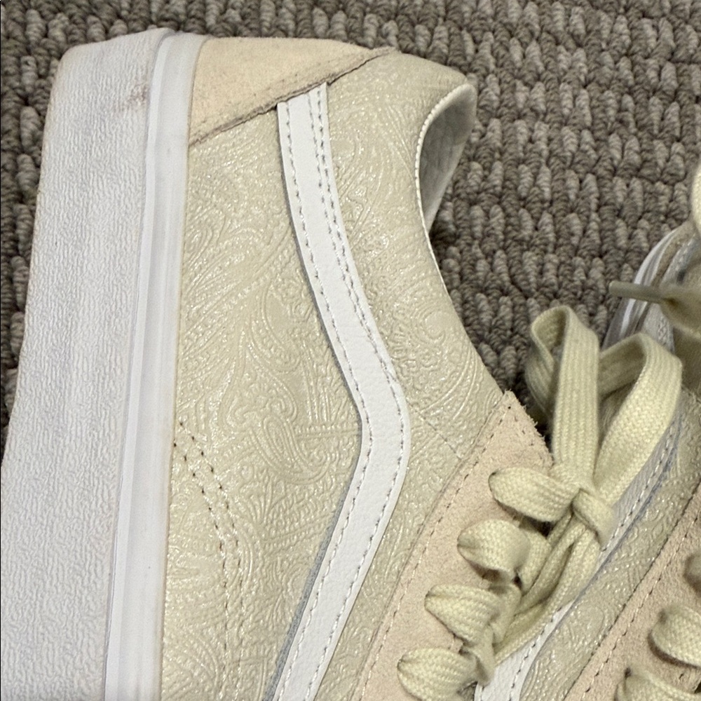Vans Cream and White Casual Sneakers - Picture 3 of 6